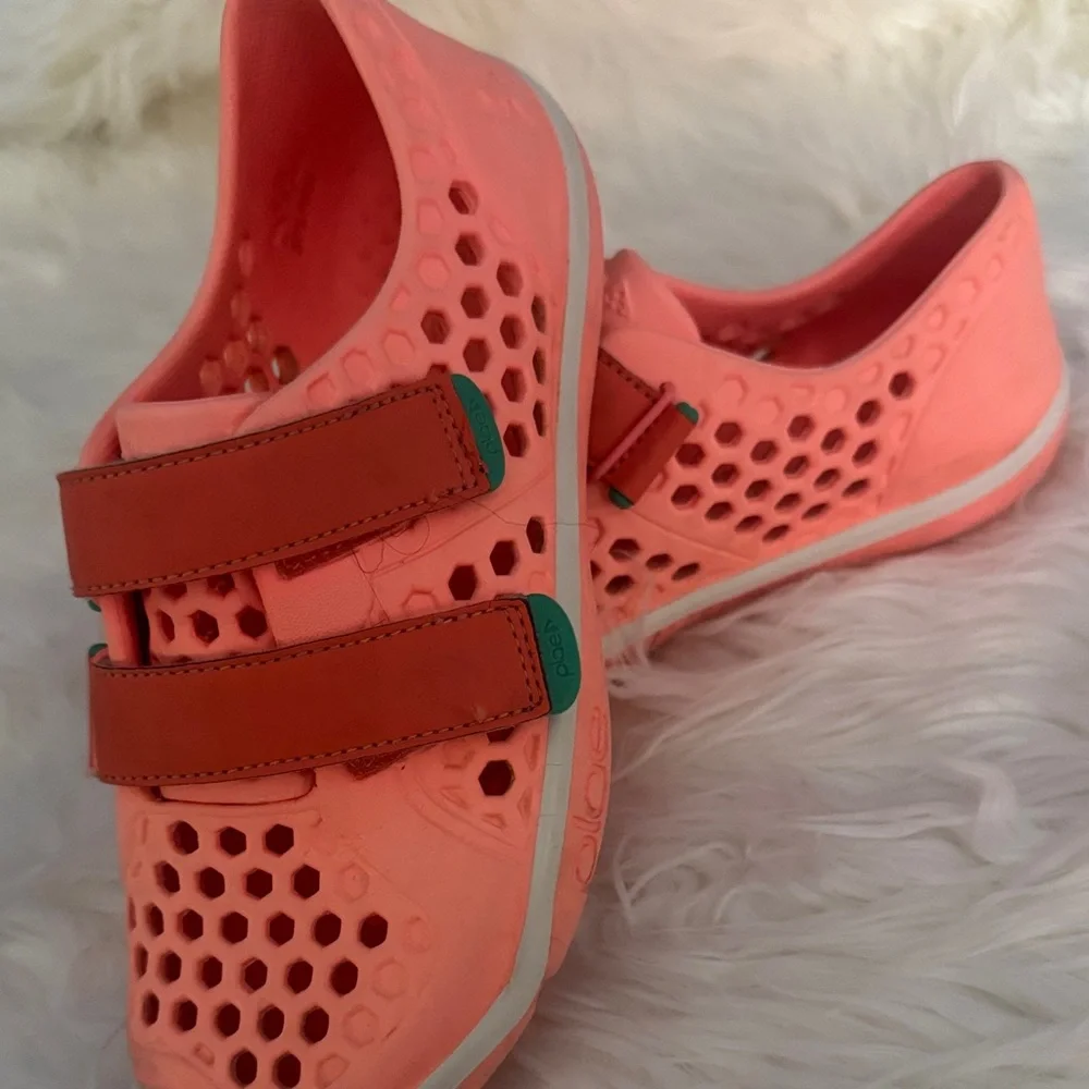 Plae Kids Coral Water Shoes with Velcro Straps
